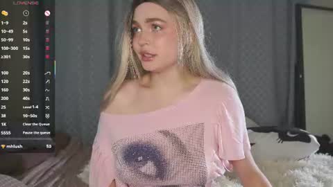 Snapshot of cocaxemen chatting on July 31, 2026, 8:19 pm Mila online show from July 31, 2026, 8:19 pm