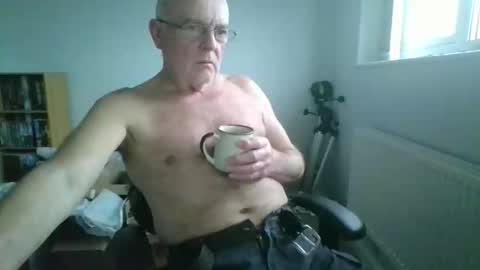 Snapshot of coccalad chatting on January 8, 2026, 10:06 am coccalad online show from January 8, 2026, 10:06 am