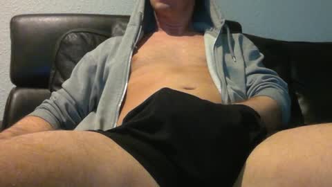 Snapshot of cocka_billy chatting on April 25, 2026, 2:36 am cocka_billy online show from April 25, 2026, 2:36 am