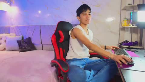 COCO online show from May 8, 2026, 1:27 pm