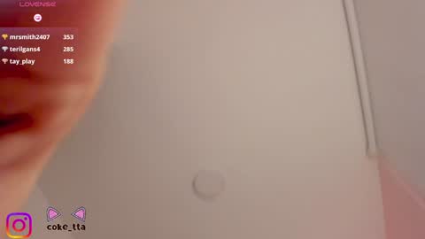 Snapshot of coke_colu chatting on January 18, 2025, 2:14 am Danna Smith online show from January 18, 2025, 2:14 am