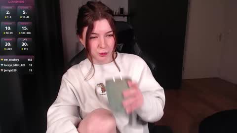 Snapshot of colaux chatting on February 4, 2026, 9:20 pm Denise online show from February 4, 2026, 9:20 pm