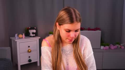 Jenny online show from April 26, 2026, 2:04 pm