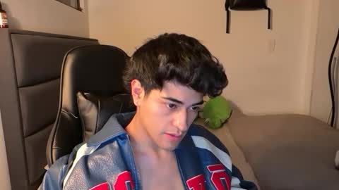 Snapshot of coletteee69 chatting on April 8, 2026, 2:00 am Colette69 online show from April 8, 2026, 2:00 am