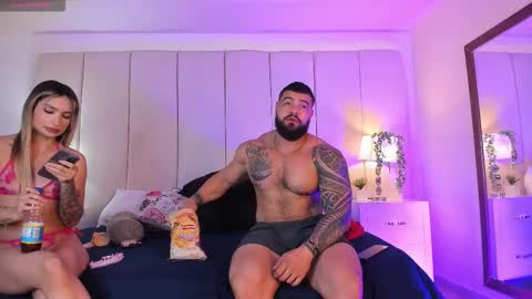 Snapshot of college_muscle_ass chatting on November 11, 2025, 10:10 pm college_muscle_ass online show from November 11, 2025, 10:10 pm