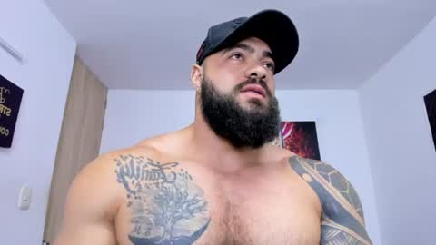college_muscle_ass online show from July 28, 2026, 8:52 pm