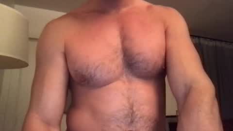 collegeboy3118 online show from February 5, 2026, 2:16 am
