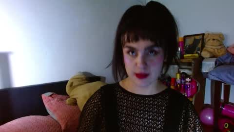 Snapshot of collette_beaufoy chatting on May 28, 2026, 9:17 am Collette online show from May 28, 2026, 9:17 am