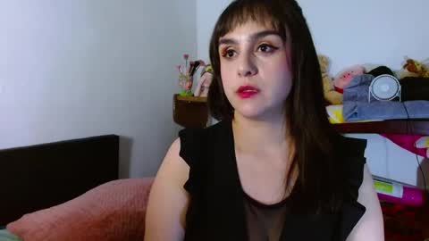 Snapshot of collette_beaufoy chatting on June 1, 2026, 6:37 am Collette online show from June 1, 2026, 6:37 am