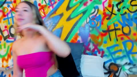 valentina online show from April 9, 2026, 11:59 am