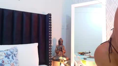  GRETCHEN  online show from May 11, 2026, 4:04 pm