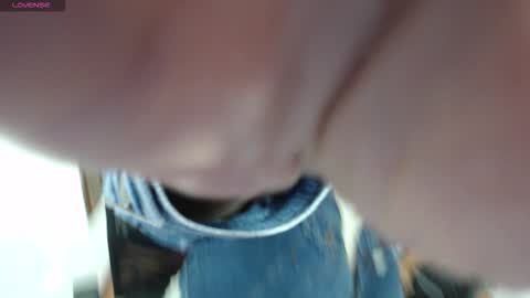 colombiachatur online show from January 18, 2026, 8:23 pm