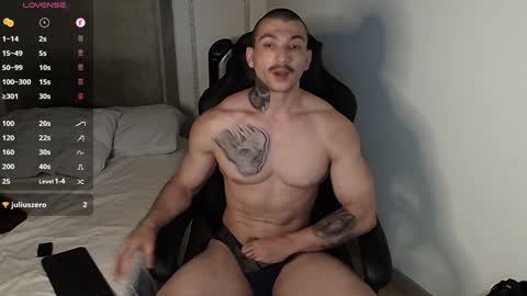 colombianmuscle8 online show from February 5, 2025, 4:37 am