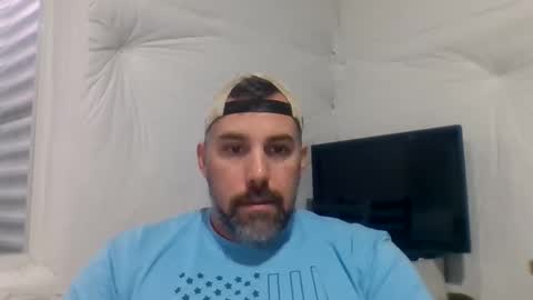 Just me online show from December 5, 2025, 4:25 pm