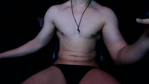colossaltitann online show from June 21, 2026, 7:44 am