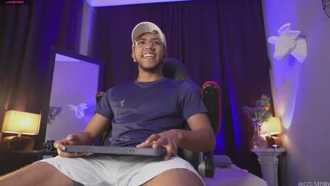 colstorw_ online show from January 13, 2026, 9:58 am