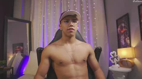 colstorw_ online show from March 6, 2026, 10:01 am