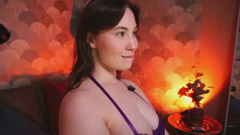 Snapshot of come_in_bed chatting on May 17, 2026, 2:02 pm Audrey online show from May 17, 2026, 2:02 pm