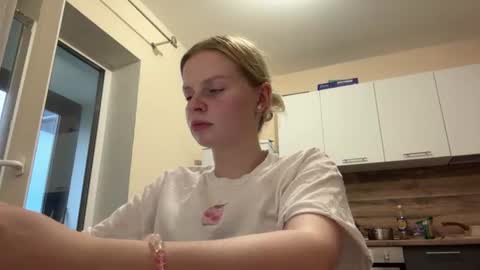 Kate online show from July 21, 2026, 3:14 pm