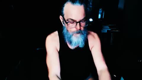 TOUCHSHAMAN online show from December 22, 2025, 4:31 am