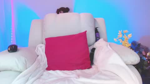 Ariane... online show from December 23, 2024, 10:12 pm