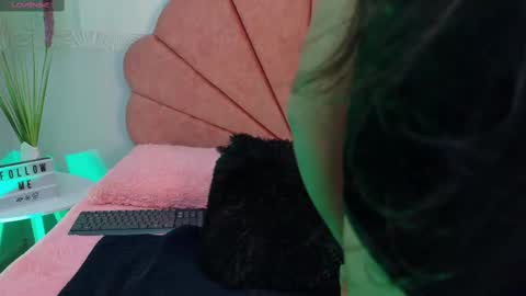 conejita_420_ online show from September 13, 2025, 9:03 pm