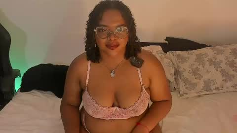 Snapshot of conielaurenth chatting on June 6, 2026, 11:15 am conielaurenth online show from June 6, 2026, 11:15 am