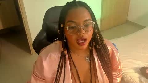 Snapshot of conielaurenth chatting on July 21, 2026, 6:05 am conielaurenth online show from July 21, 2026, 6:05 am