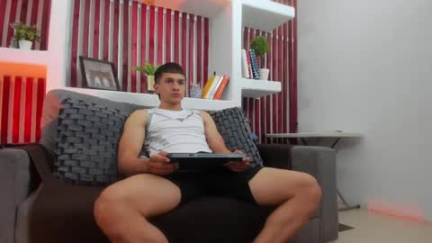 Connor King1 online show from December 17, 2024, 12:11 pm