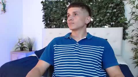 Connor King1 online show from December 18, 2024, 4:17 pm