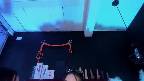 Cony online show from November 27, 2025, 11:45 am