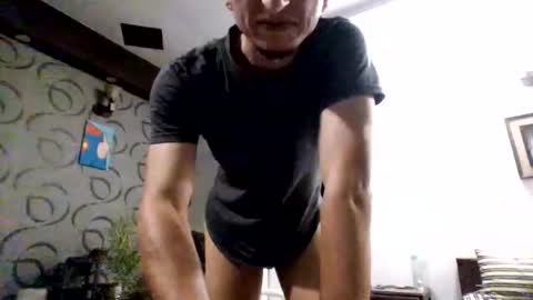 Snapshot of cool2buddies chatting on November 8, 2025, 10:19 pm Cool2Buddies online show from November 8, 2025, 10:19 pm