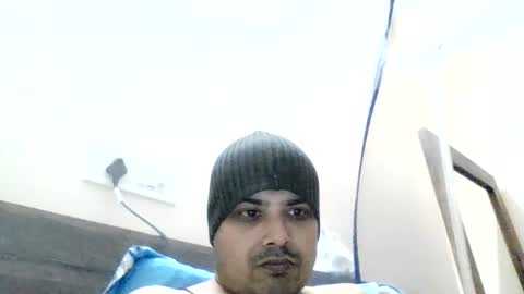 Snapshot of cool_breeze09 chatting on December 17, 2025, 10:21 am Cool Breeze09 online show from December 17, 2025, 10:21 am