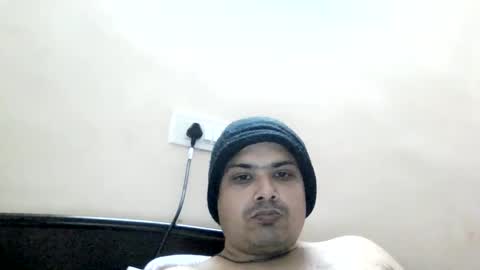 Snapshot of cool_breeze09 chatting on February 13, 2026, 7:21 pm Cool Breeze09 online show from February 13, 2026, 7:21 pm