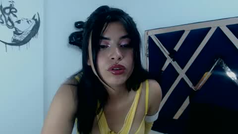 Snapshot of cora_wisthon chatting on December 5, 2024, 8:44 am Cora online show from December 5, 2024, 8:44 am