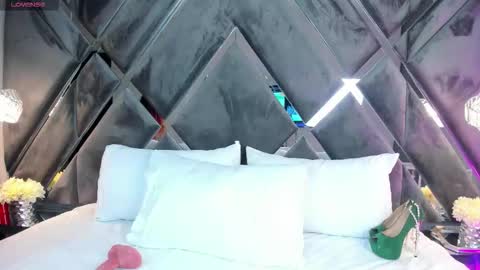 Coral online show from December 16, 2025, 4:28 am