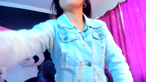 Coral  online show from January 17, 2025, 12:21 pm