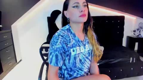 Coral  online show from January 29, 2025, 5:56 pm