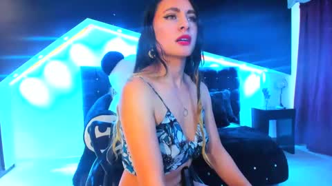 Coral  online show from February 20, 2025, 7:08 pm