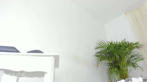 Coral princex online show from January 28, 2025, 10:56 pm