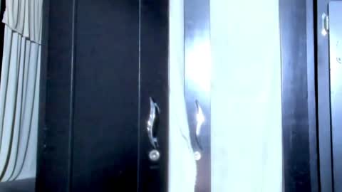 Snapshot of coral_source chatting on April 5, 2026, 3:04 am coral_source online show from April 5, 2026, 3:04 am