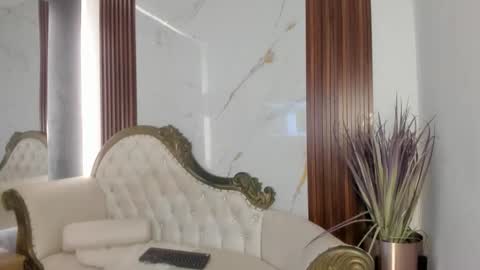 Snapshot of coraliebronson chatting on October 9, 2025, 8:07 pm Coralie Bronson online show from October 9, 2025, 8:07 pm