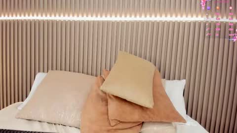 Snapshot of coralineross_ chatting on March 4, 2025, 5:24 pm coralineross_ online show from March 4, 2025, 5:24 pm