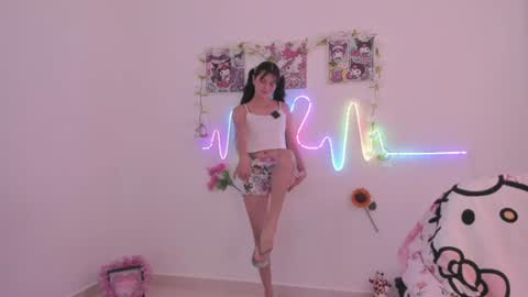 Coraline uwu     Bienvenidos al dulce mundo de Coraline    Hola amores soy Coraline  Una chica  tierna juguetona online show from June 25, 2026, 2:32 pm