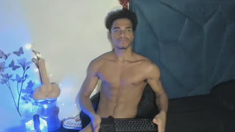 Snapshot of coreyglover chatting on December 17, 2024, 9:28 am CoreyGlover online show from December 17, 2024, 9:28 am