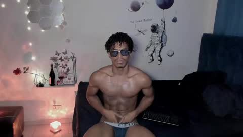 Snapshot of coreyglover chatting on September 20, 2025, 7:09 am CoreyGlover online show from September 20, 2025, 7:09 am