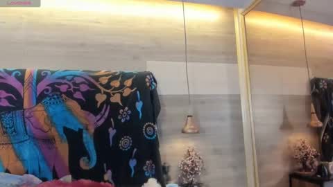 Cori online show from September 18, 2025, 4:03 am