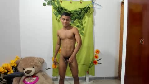 Ethan  online show from February 26, 2025, 1:21 am