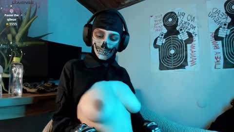 Snapshot of cos_operator chatting on September 20, 2025, 7:26 pm cos_operator online show from September 20, 2025, 7:26 pm