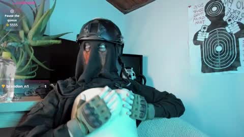 Snapshot of cos_operator chatting on September 23, 2025, 6:22 pm cos_operator online show from September 23, 2025, 6:22 pm